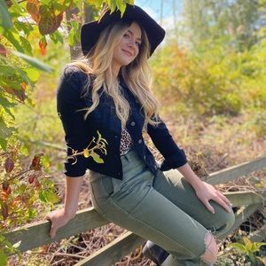 American eagle cropped utility pant